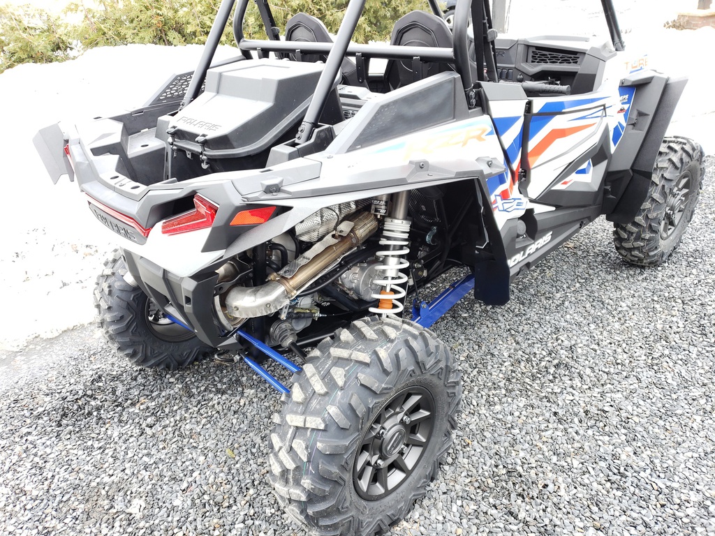 AI-RZR-6419 Extensions d’ailes Polaris RZR 64" 1000, 2 ou 4 places 2018 à 2024